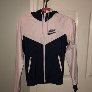 nike windbreaker